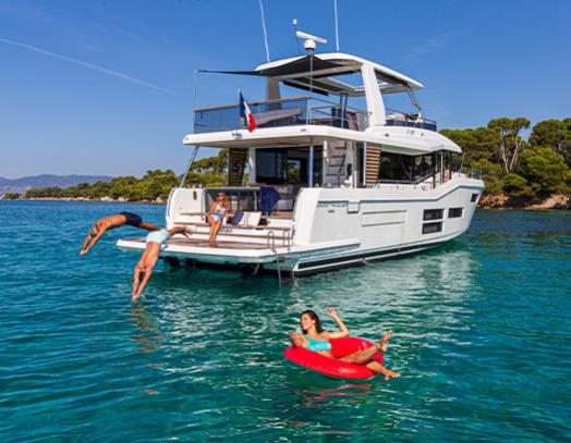 Grand Trawler 62